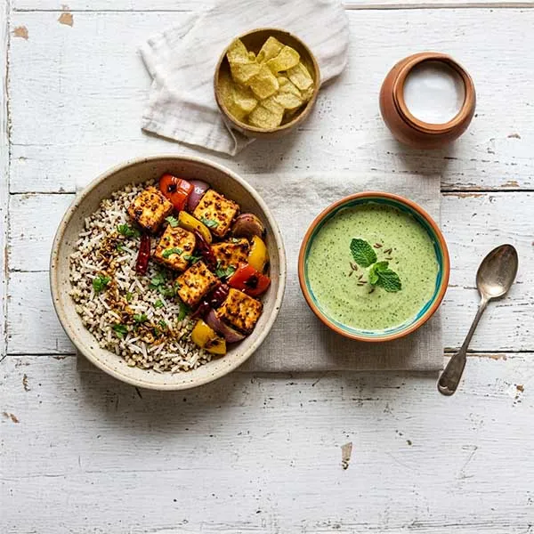 Achari Paneer Tikka Bowl With Quinoa Rice Mix And Mint Chutney